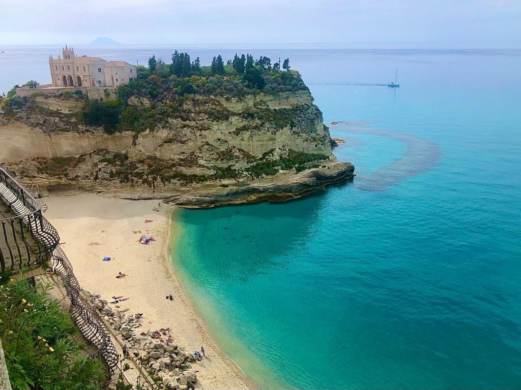 The Queen Tropea Exterior foto